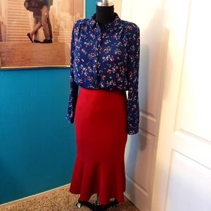 EUC Navy floral poly-crepe ELLE button down blouse, size: M